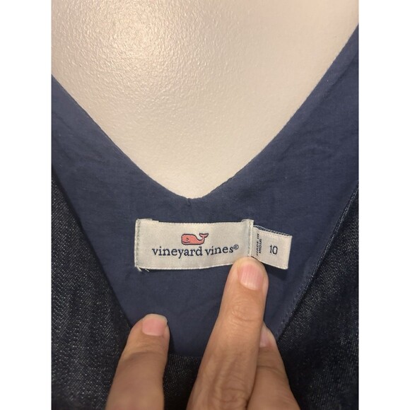 Vineyard Vines Blue Denim Chambray Fit and Flare Dress VNeck Size 10 USA Preppy - Picture 4 of 8